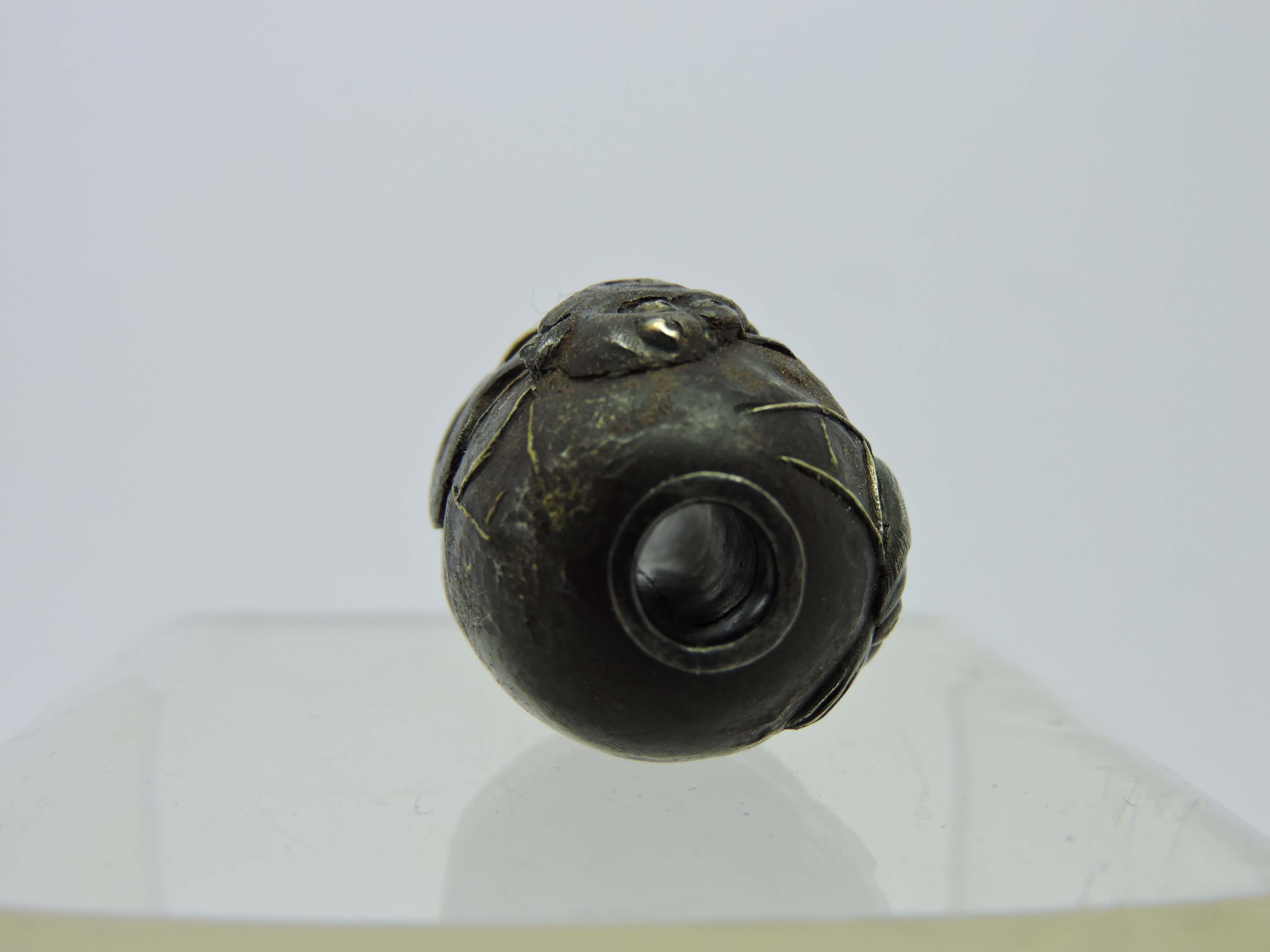 Ojime bead